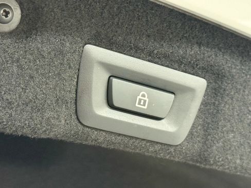 Used 2019 BMW M6 Gran Coupe image 40