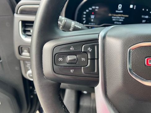 Used 2023 GMC Yukon SLT image 47
