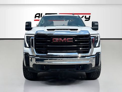 Used 2025 GMC Sierra 2500 Pro w/ 1SA Pro Safety Plus Package AWD/4WD image 2