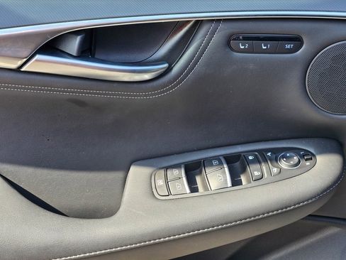 Used 2025 INFINITI QX55 Luxe w/ Cargo Package image 12