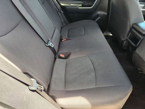 Used 2021 Toyota RAV4 LE image 30