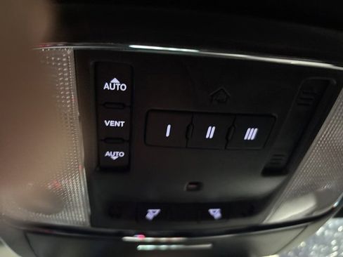 Used 2023 Dodge Charger R/T w/ Plus Group image 12