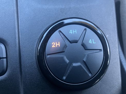 Used 2024 Ford Ranger XLT w/ Technology Package image 16