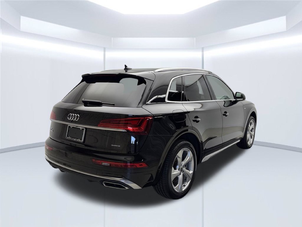 Certified 2022 Audi Q5 2.0T Premium Plus w/ Premium Plus Package AWD/4WD image 11