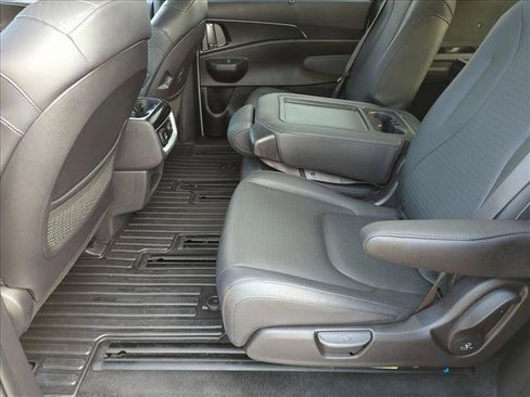 Used 2025 Kia Carnival SX Prestige FWD image 13