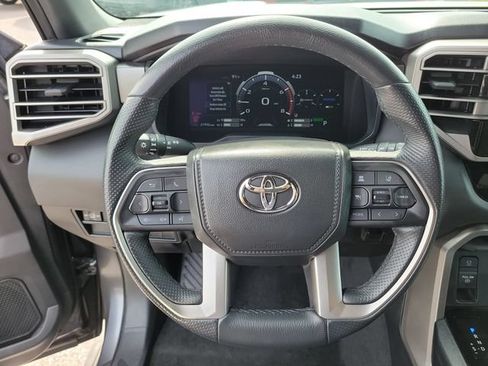 Used 2025 Toyota Sequoia SR5 AWD/4WD image 27