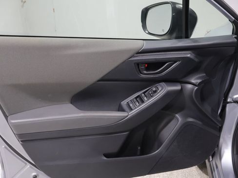 Used 2025 Subaru Crosstrek 2.5i Premium AWD/4WD image 12