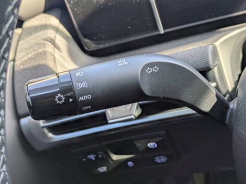 Certified 2025 Hyundai Tucson Limited image 32