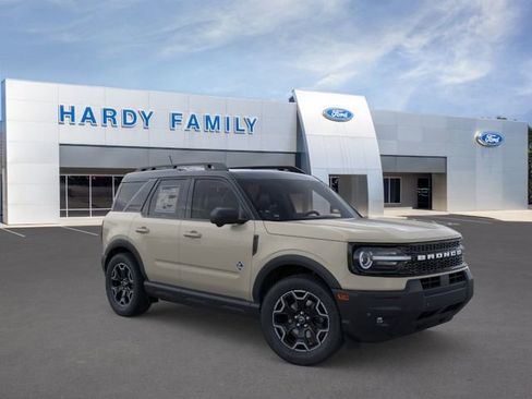 New 2025 Ford Bronco Sport Outer Banks w/ Outer Banks Tech Package+ AWD/4WD image 7
