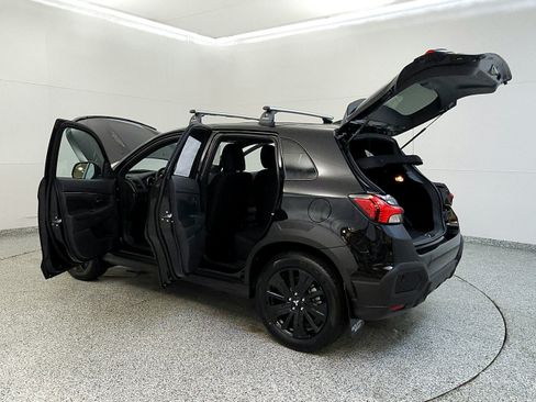 Used 2025 Mitsubishi Outlander Sport ES AWD/4WD image 11