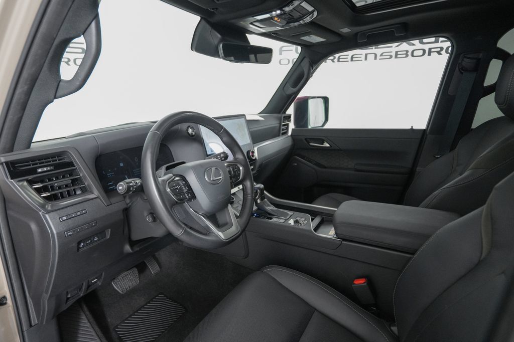 Used 2024 Lexus GX 550 AWD/4WD image 10