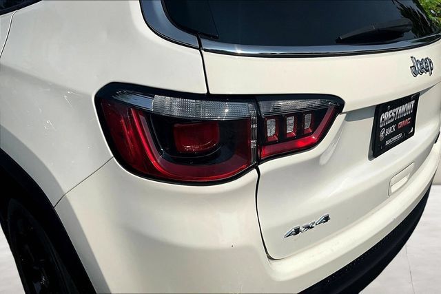 Used 2019 Jeep Compass Latitude w/ Cold Weather Group AWD/4WD image 23