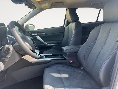 New 2025 Mitsubishi Eclipse Cross SE image 9