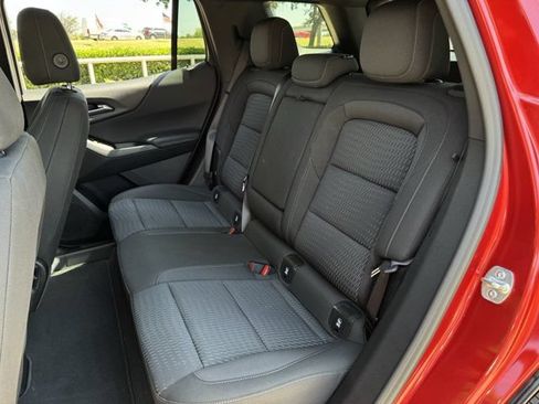 Used 2025 Chevrolet Equinox LT FWD image 28