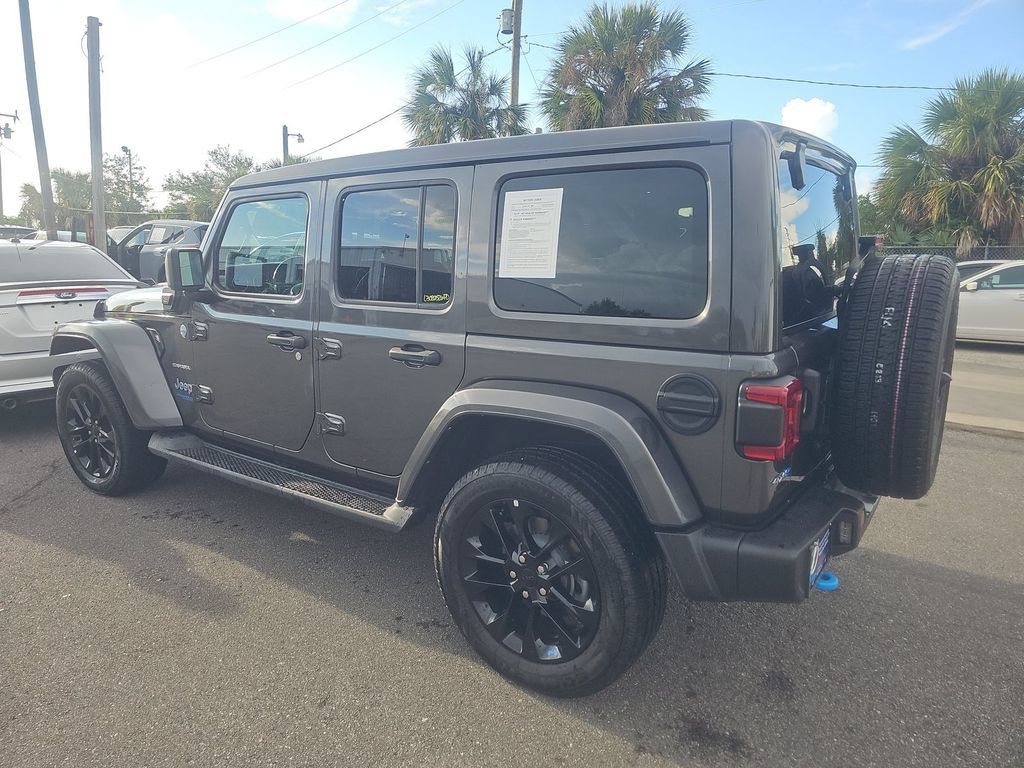 Certified 2022 Jeep Wrangler Unlimited Sahara w/ Cold Weather Group AWD/4WD image 4