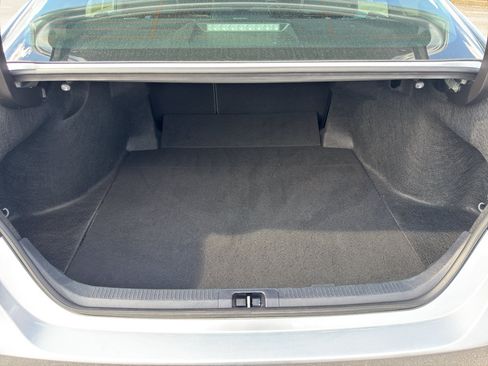 Used 2024 Toyota Camry XSE FWD image 11