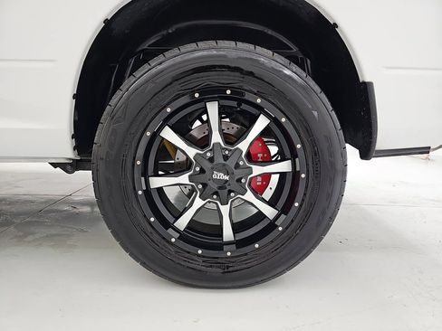 Used 2019 RAM 1500 Classic SLT RWD image 37