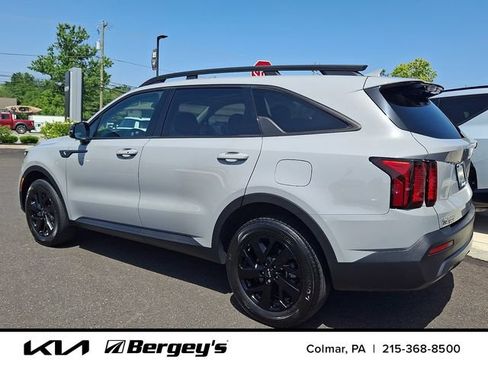 Certified 2023 Kia Sorento S w/ Panoramic Sunroof Package AWD/4WD image 8