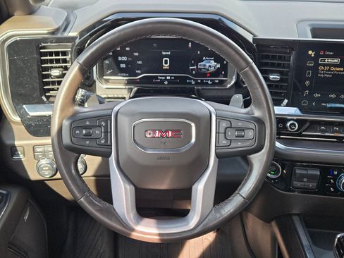 Used 2022 GMC Sierra 1500 SLT w/ SLT Premium Plus Package AWD/4WD image 21