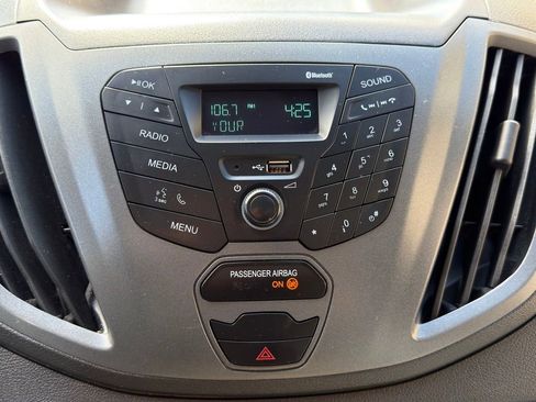 Used 2019 Ford Transit 250 130 Low Roof RWD image 33