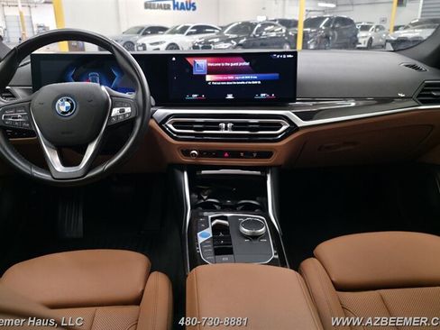 Used 2023 BMW i4 eDrive35 RWD image 16
