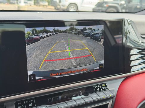 Used 2025 Toyota Camry XSE FWD image 21