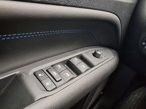 New 2026 Jeep Compass Latitude AWD/4WD image 14