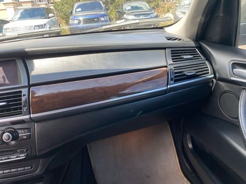 Used 2012 BMW X5 xDrive50i AWD/4WD image 24