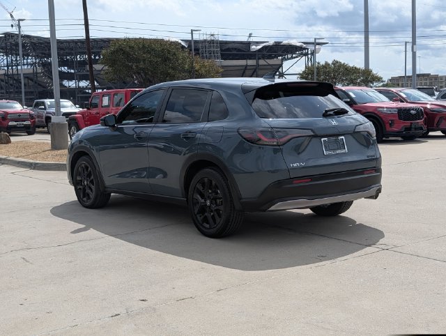 Used 2024 Honda HR-V Sport image 9