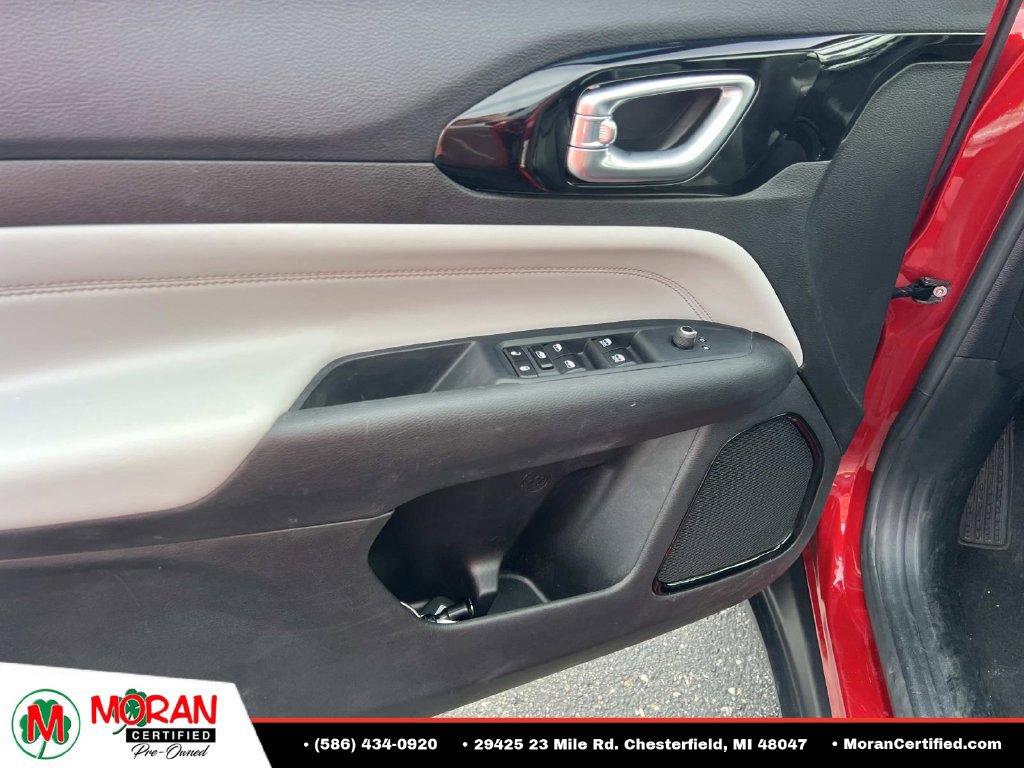 Used 2025 Jeep Compass Limited AWD/4WD image 14