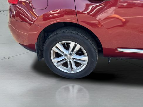 Used 2013 Nissan Rogue SV FWD image 35