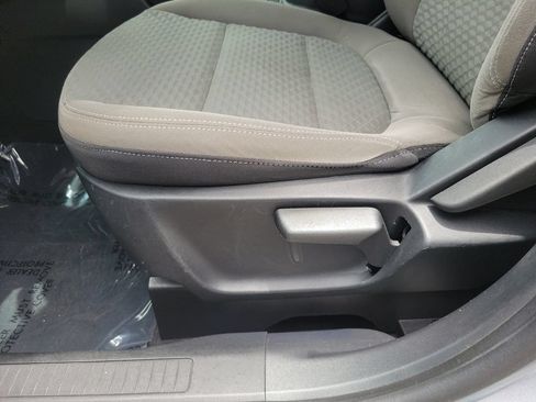 Used 2022 Ford Escape SE FWD image 12