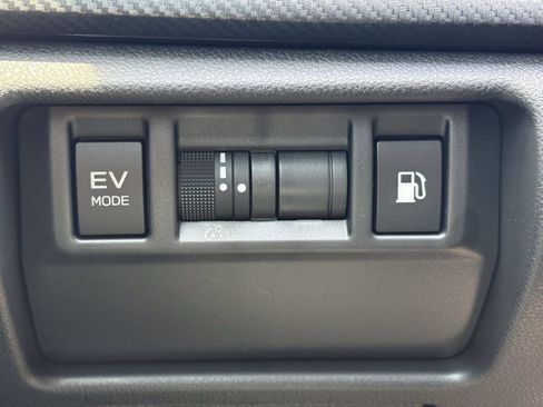 New 2026 Subaru Crosstrek 2.5i Sport w/ Crosstrek Mirror Package AWD/4WD image 17