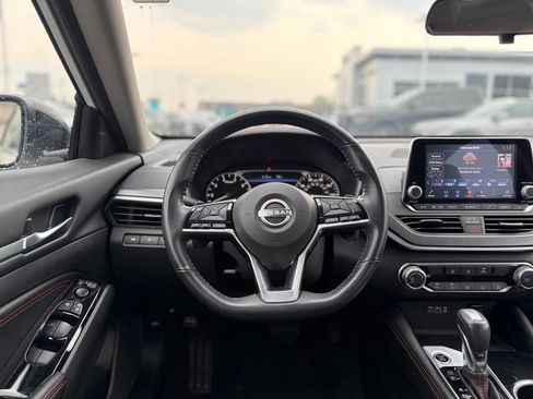 Used 2023 Nissan Altima 2.5 SR FWD image 21