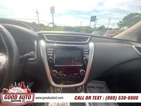 Used 2018 Nissan Murano SV w/ Premium Package image 14