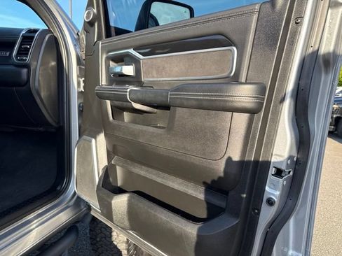 Used 2023 RAM 3500 Laramie AWD/4WD image 11