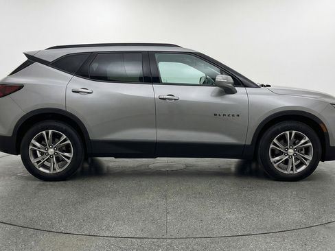 Used 2025 Chevrolet Blazer LT FWD image 11