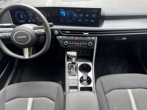 Used 2025 Hyundai Sonata SE FWD image 13