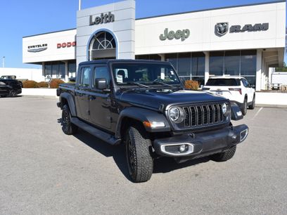 Used 2024 Jeep Gladiator Sport