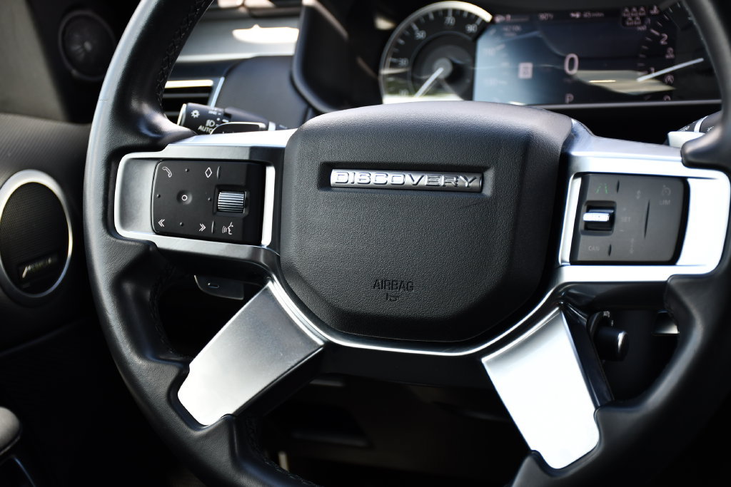 Used 2023 Land Rover Discovery S R-Dynamic AWD/4WD image 28