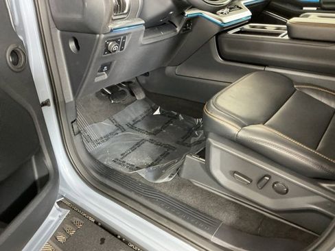 New 2025 Ford Expedition Tremor image 15