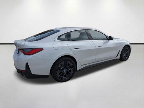Used 2025 BMW i4 xDrive40i AWD/4WD image 4