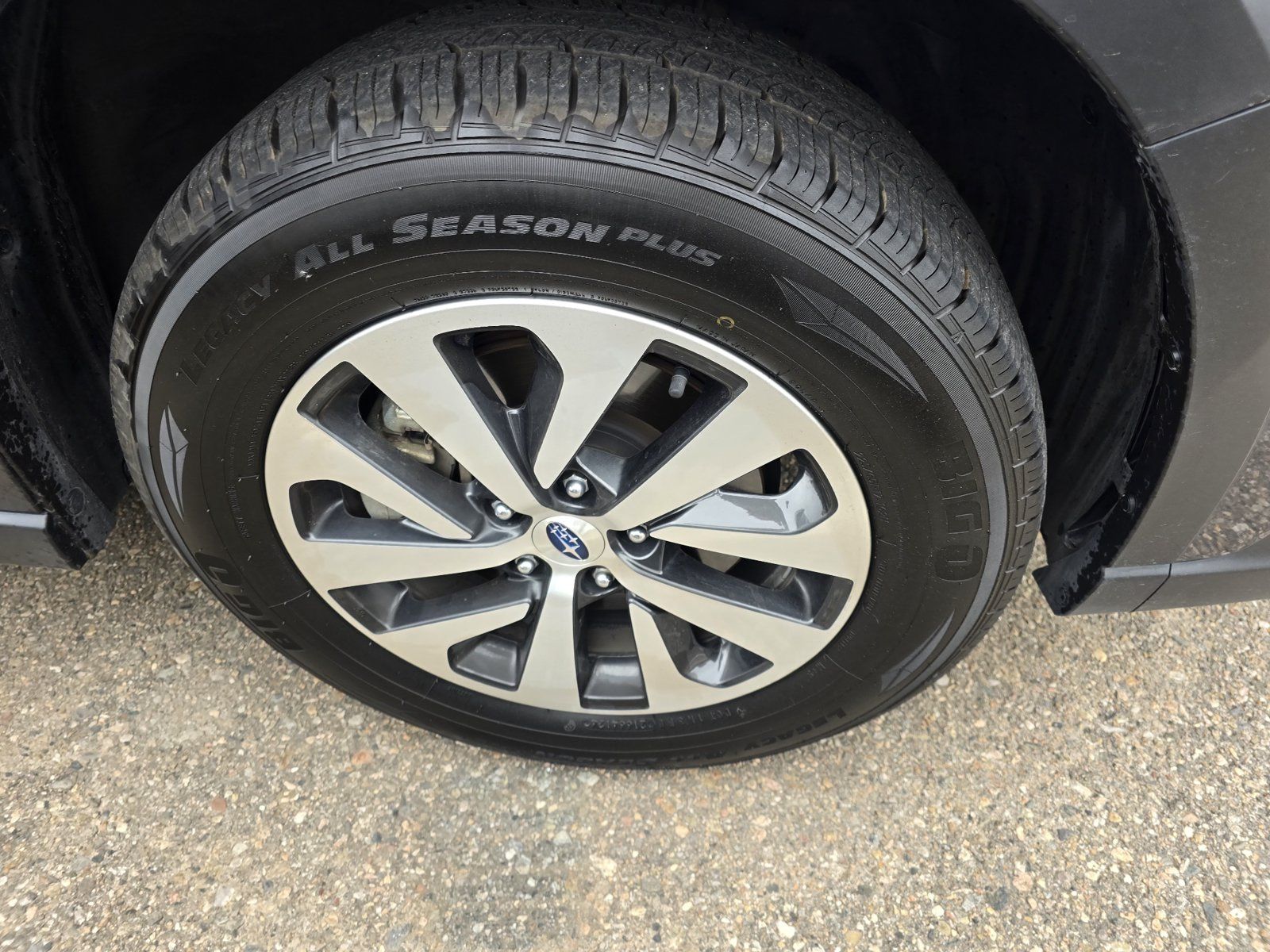 Used 2024 Subaru Outback Premium AWD/4WD image 9