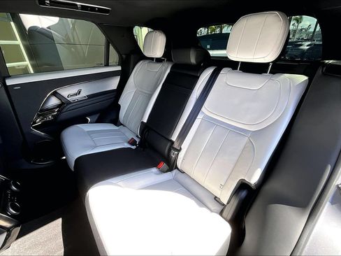 Certified 2025 Land Rover Range Rover Sport Dynamic SE AWD/4WD image 26