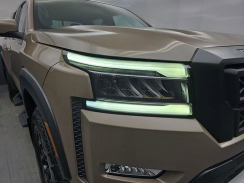 Used 2022 Nissan Frontier PRO-4X image 13