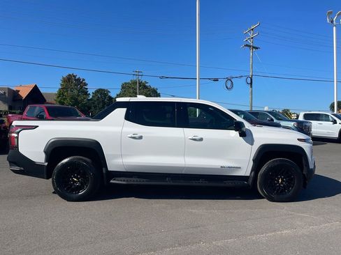 New 2026 Chevrolet Silverado EV LT image 6