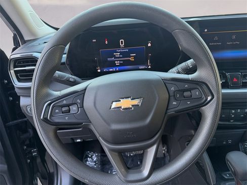 Used 2025 Chevrolet TrailBlazer LT image 13