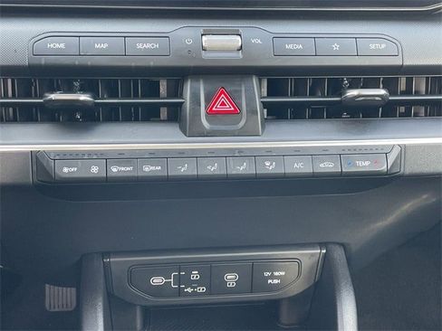 Used 2025 Kia K4 LXS image 18