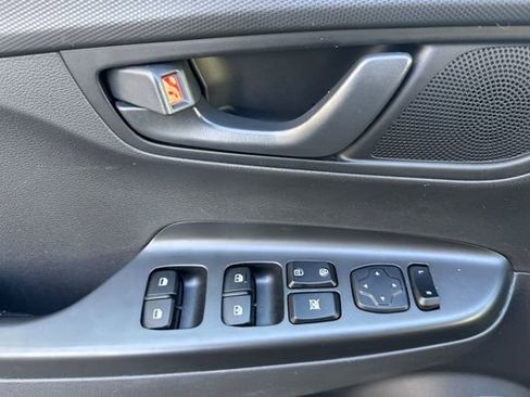 Used 2023 Hyundai Kona SEL image 11