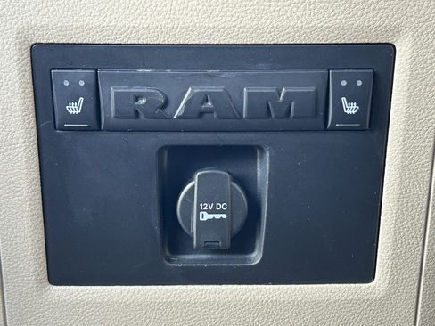 Used 2016 RAM 1500 Laramie Longhorn w/ Convenience Group image 38